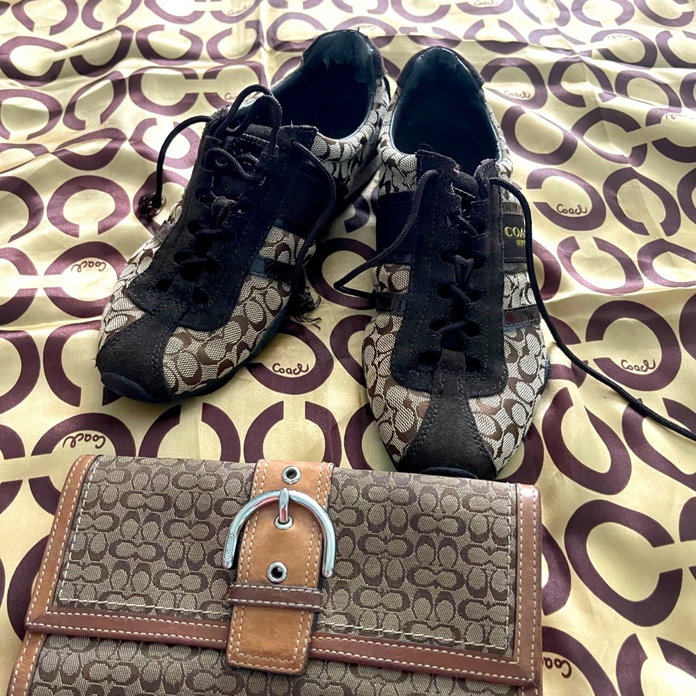 Coach tennis shoes.   Size7 And wallet, brown and tan.  Gently used 💜💜💜